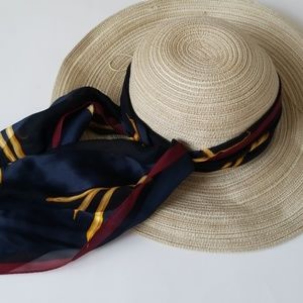 100% silk neck scarf/ bag scarf -LC - Picture 4 of 5